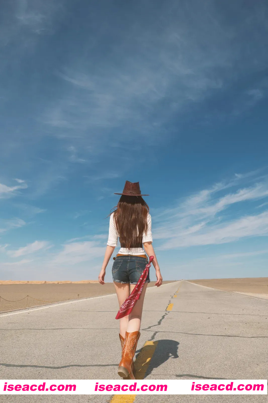 『套图』沙漠牛仔 – 年年[61P 442MB]